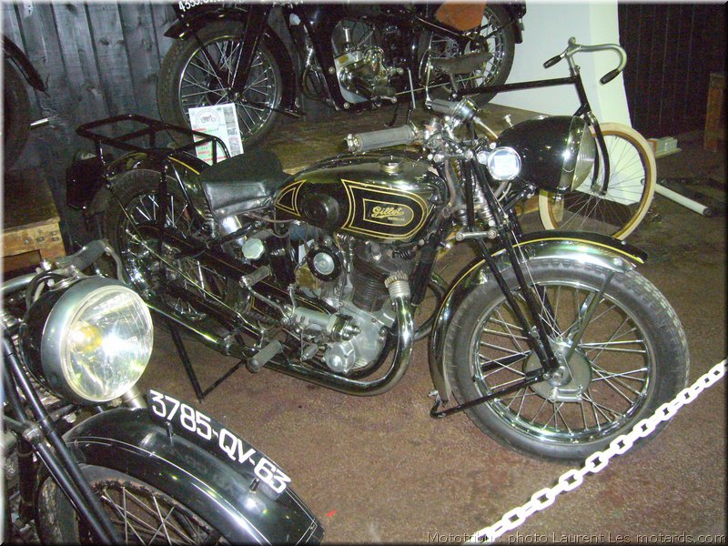MOTO 