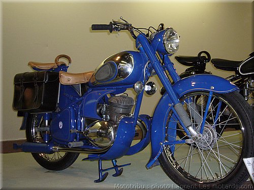 fmc-griffon-676as-175cc-1954.jpg