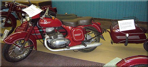 jawa-3533-250cc-side-velosolex-560-remorque-pav40-1957.jpg
