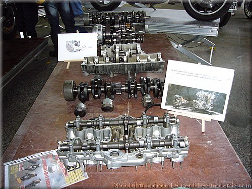 kawasaki-moteur-1300super-6cylindres.JPG