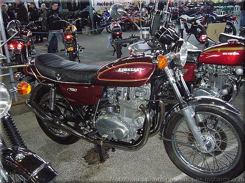 kawasaki-z750-cc-1976.jpg