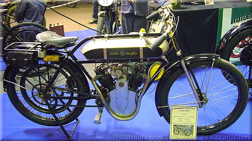 koelher-escoffier-1914-500cc-2vitesses-boitier-enfield-vit-max-115kmh-1des-6motos-fabriquees-en-1914.jpg