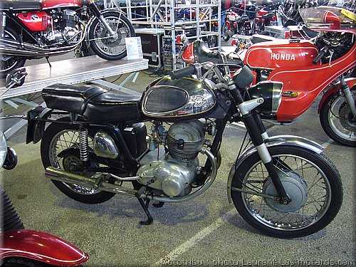 mv-agusta-2.JPG