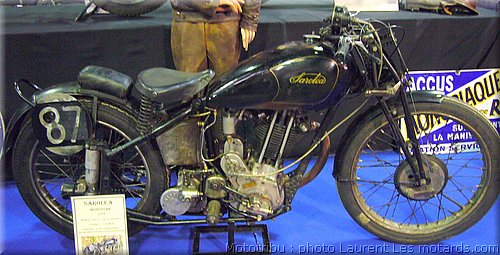 saroela-monotube-1934-350cc-3 vitesses-vit-max-170kmh-22exemplaires.jpg