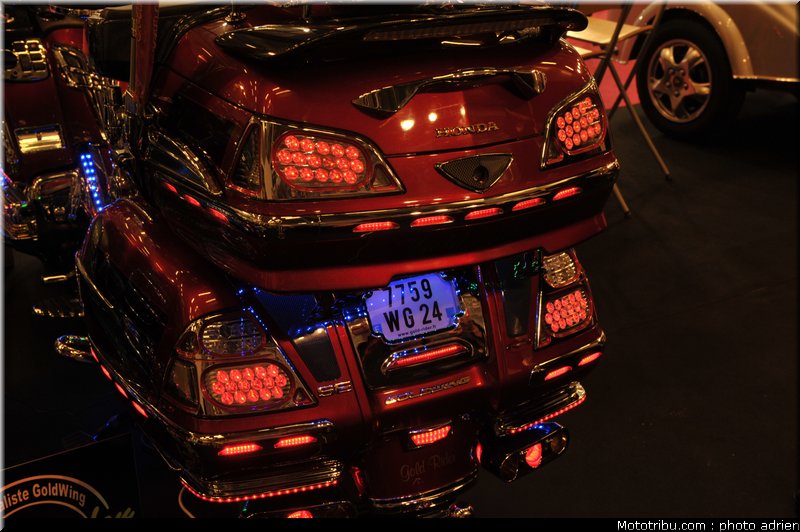 divers_008_salon_de_la_moto_paris_2011