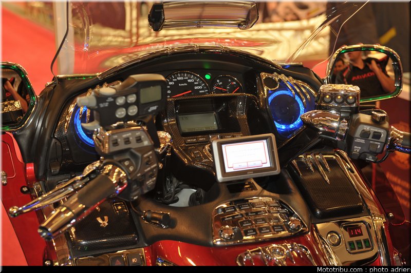 divers_010_salon_de_la_moto_paris_2011