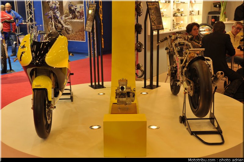 divers_014_salon_de_la_moto_paris_2011