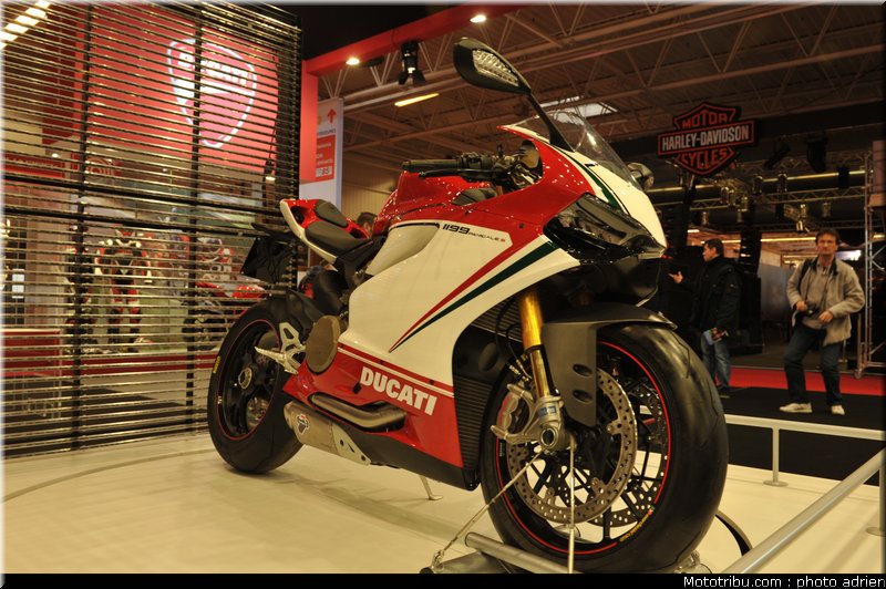 ducati_004_salon_de_la_moto_paris_2011