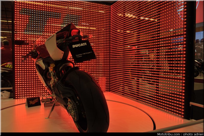 ducati_012_salon_de_la_moto_paris_2011