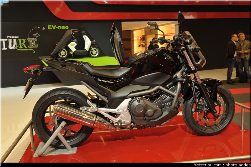 honda_006_salon_de_la_moto_paris_2011