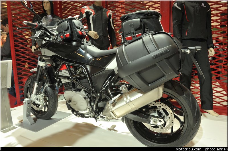 husqvarna_004_salon_de_la_moto_paris_2011
