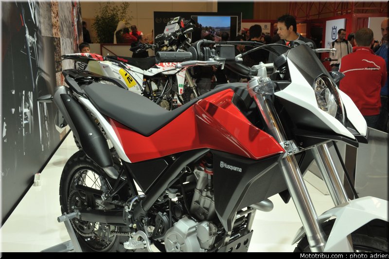 husqvarna_007_salon_de_la_moto_paris_2011