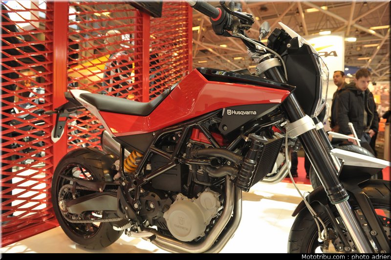 husqvarna_008_salon_de_la_moto_paris_2011
