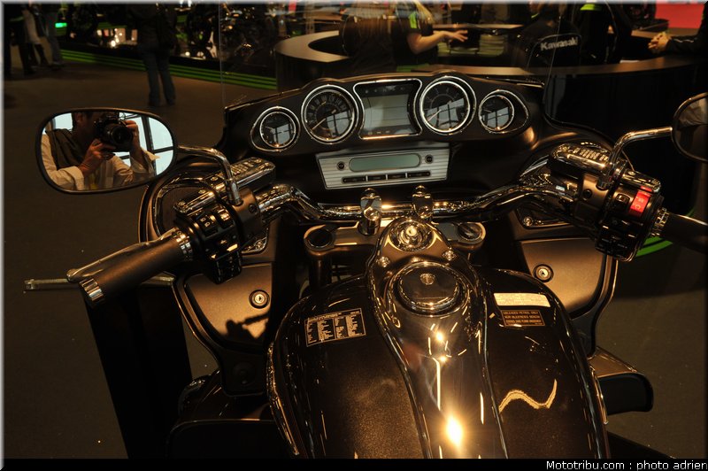 kawasaki_018_salon_de_la_moto_paris_2011