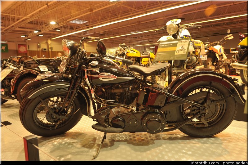 motos_et_scooters_star_011_salon_de_la_moto_paris_2011
