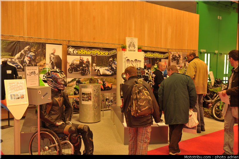 para_side_racing_team_002_salon_de_la_moto_paris_2011