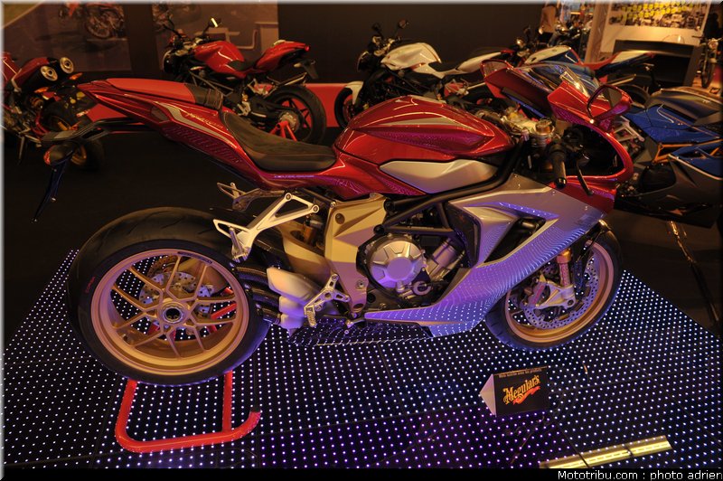 paradise_moto_005_salon_de_la_moto_paris_2011