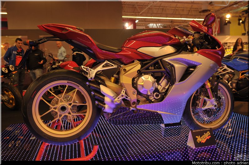 paradise_moto_006_salon_de_la_moto_paris_2011