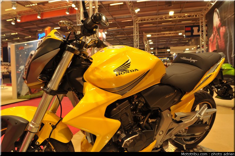 s2concept_015_salon_de_la_moto_paris_2011