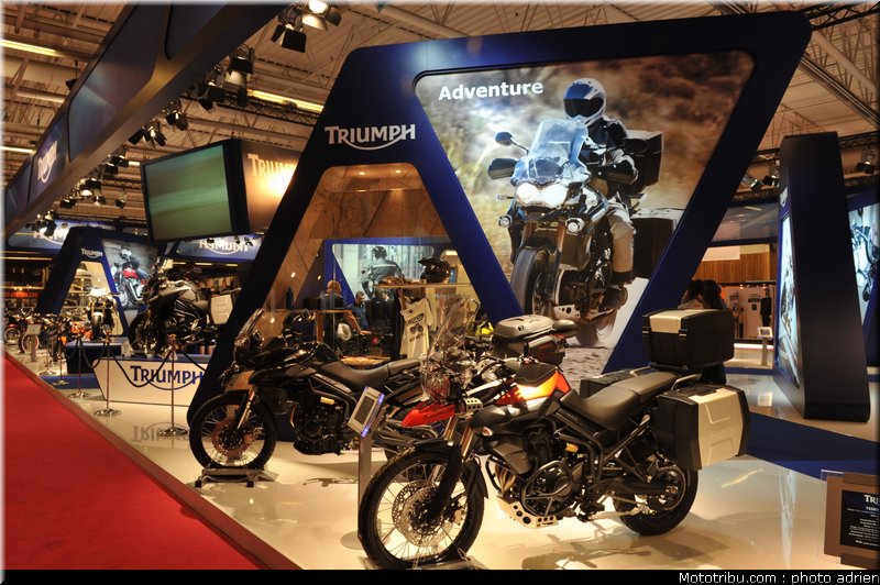 triumph_004_salon_de_la_moto_paris_2011