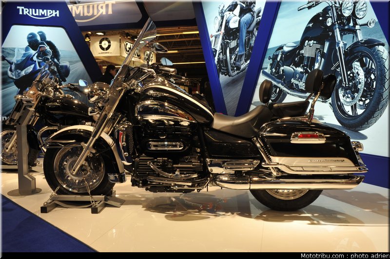 triumph_010_salon_de_la_moto_paris_2011