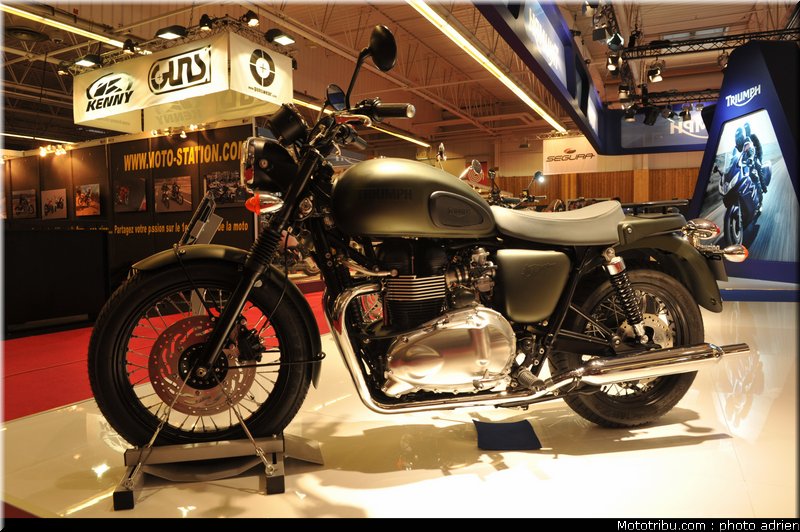 triumph_017_salon_de_la_moto_paris_2011