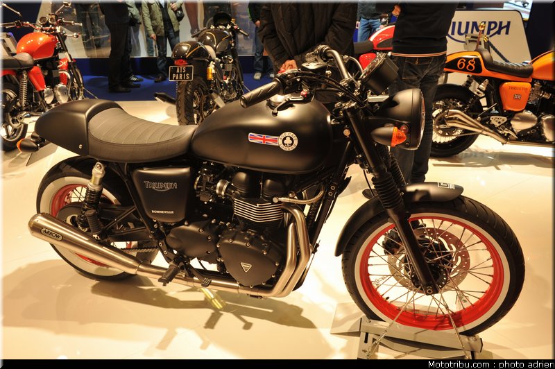 triumph_019_salon_de_la_moto_paris_2011
