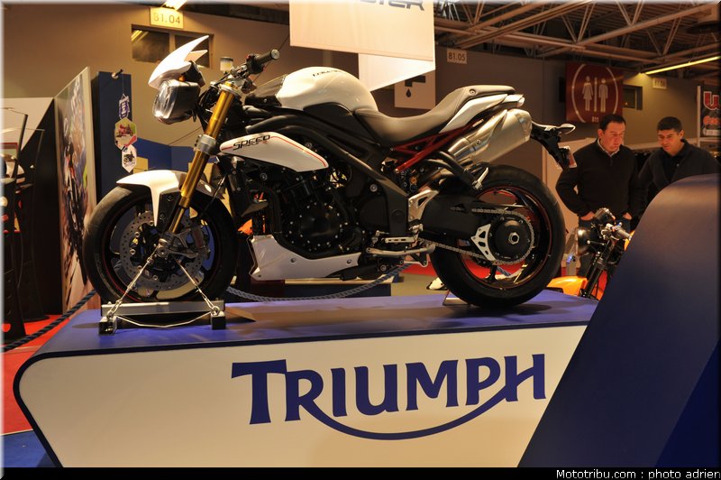 triumph_022_salon_de_la_moto_paris_2011