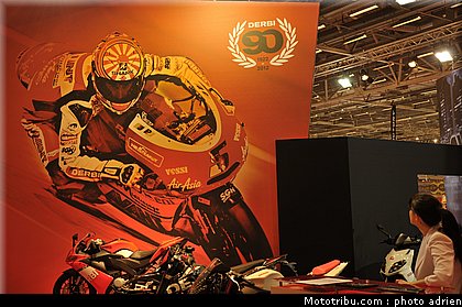 divers_006_salon_de_la_moto_paris_2011.jpg
