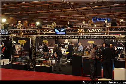 divers_013_salon_de_la_moto_paris_2011.jpg