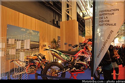 divers_016_salon_de_la_moto_paris_2011.jpg