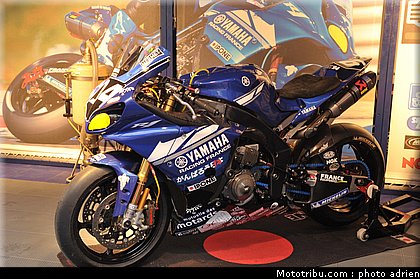 gmt94_001_salon_de_la_moto_paris_2011.jpg