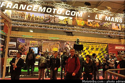 grand_prix_france_moto_001_salon_de_la_moto_paris_2011.jpg