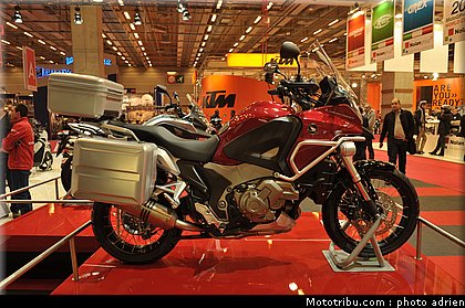 honda_005_salon_de_la_moto_paris_2011.jpg