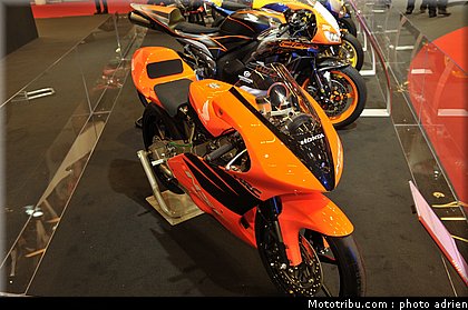 honda_008_salon_de_la_moto_paris_2011.jpg