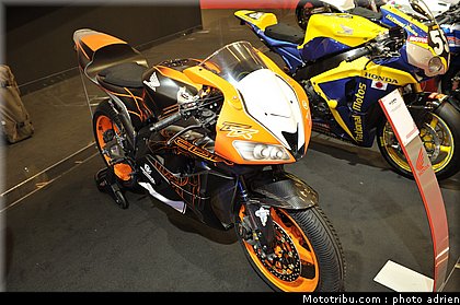 honda_011_salon_de_la_moto_paris_2011.jpg