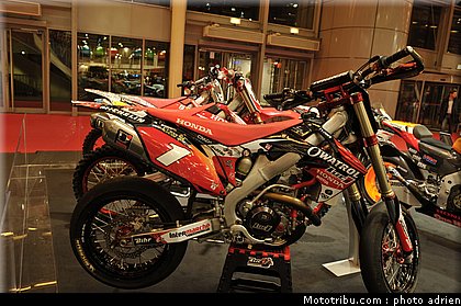 honda_021_salon_de_la_moto_paris_2011.jpg