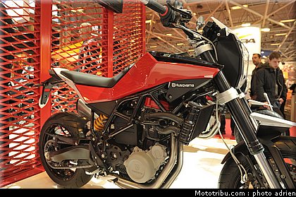 husqvarna_008_salon_de_la_moto_paris_2011.jpg