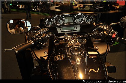 kawasaki_018_salon_de_la_moto_paris_2011.jpg