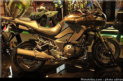 kawasaki_019_salon_de_la_moto_paris_2011.jpg