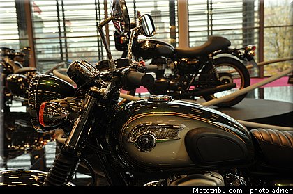 kawasaki_023_salon_de_la_moto_paris_2011.jpg