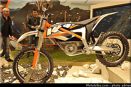 ktm_008_salon_de_la_moto_paris_2011.jpg