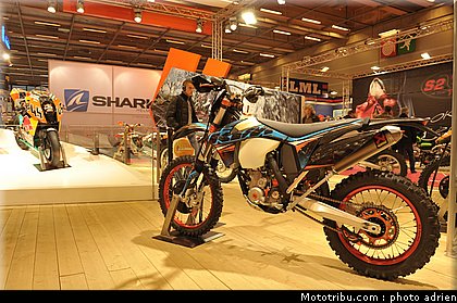 ktm_012_salon_de_la_moto_paris_2011.jpg