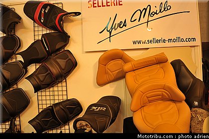 moillo_001_salon_de_la_moto_paris_2011.jpg