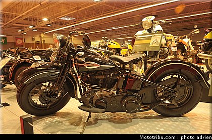 motos_et_scooters_star_011_salon_de_la_moto_paris_2011.jpg