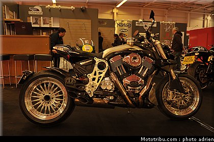 paradise_moto_007_salon_de_la_moto_paris_2011.jpg