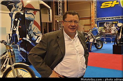 personnalite_009_salon_de_la_moto_paris_2011.jpg