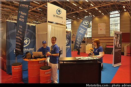 repaire_des_motards_001_salon_de_la_moto_paris_2011.jpg