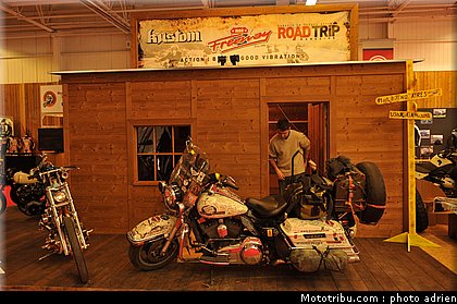 roadtrip_001_salon_de_la_moto_paris_2011.jpg