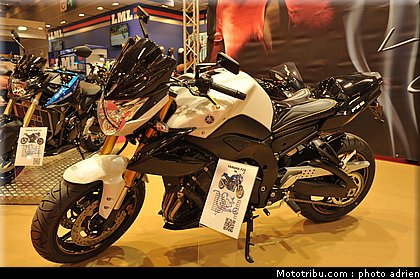 s2concept_005_salon_de_la_moto_paris_2011.jpg